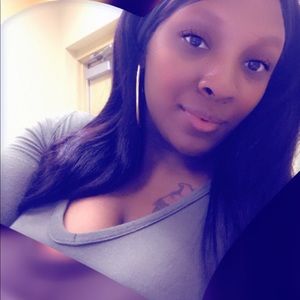 Meet your Posher, Lakeisha